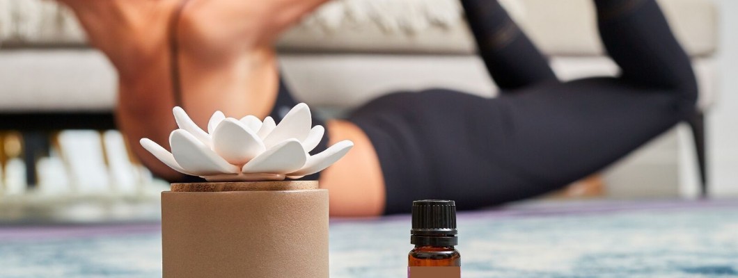 Yoganın Faydaları Uçucu Yağlarla Nasıl Artırılır? Yoganın Faydaları Uçucu Yağlarla Nasıl Artırılır?