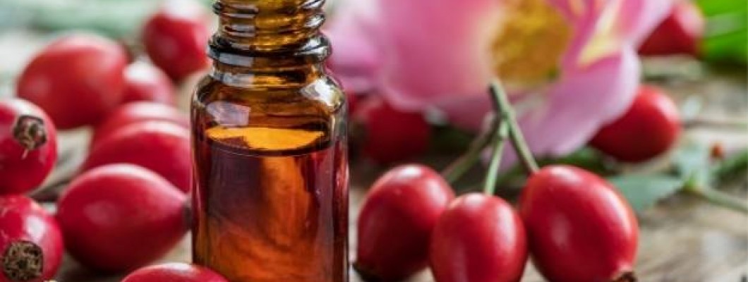 Cildinize Özel Doğal Serum: Kuşburnu Çekirdeği Yağının Büyüsü Cildinize Özel Doğal Serum: Kuşburnu Çekirdeği Yağının Büyüsü