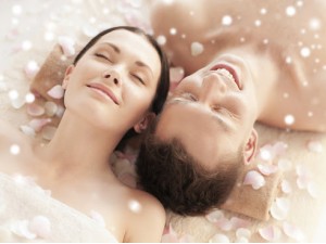 Romantik Masaj İçin Kullanabileceğiniz Uçucu Yağlar Nelerdir?